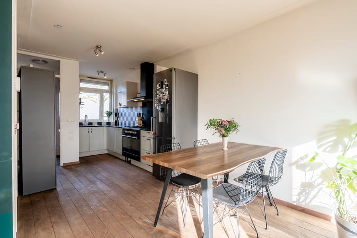 Foto 8 van Dolfijnhof 15