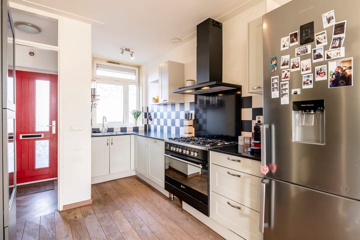 Foto 11 van Dolfijnhof 15