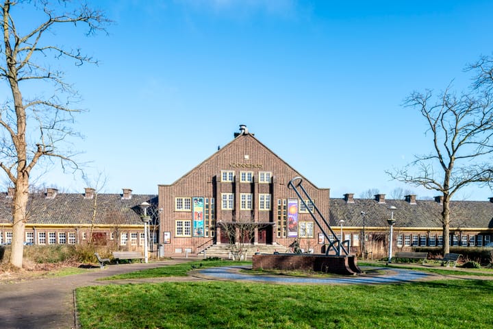 Foto 44 van Dolfijnhof 15