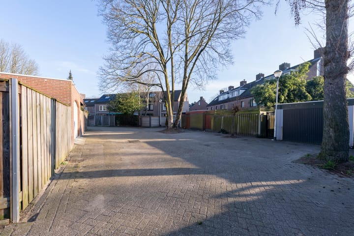 Foto 43 van Van Coehoornhof 61