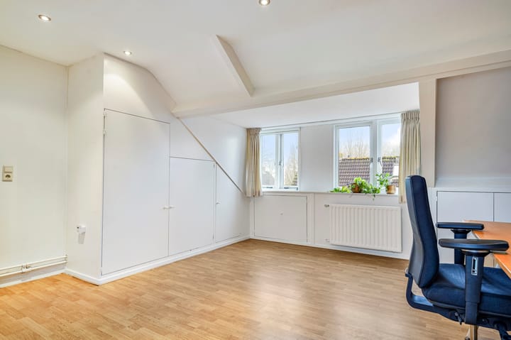 Foto 29 van Wolgaplantsoen 50