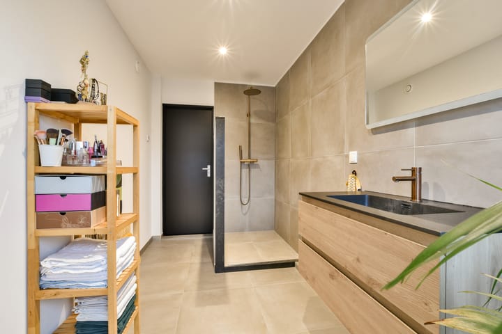 Foto 18 van Jan Luikenlaan 24