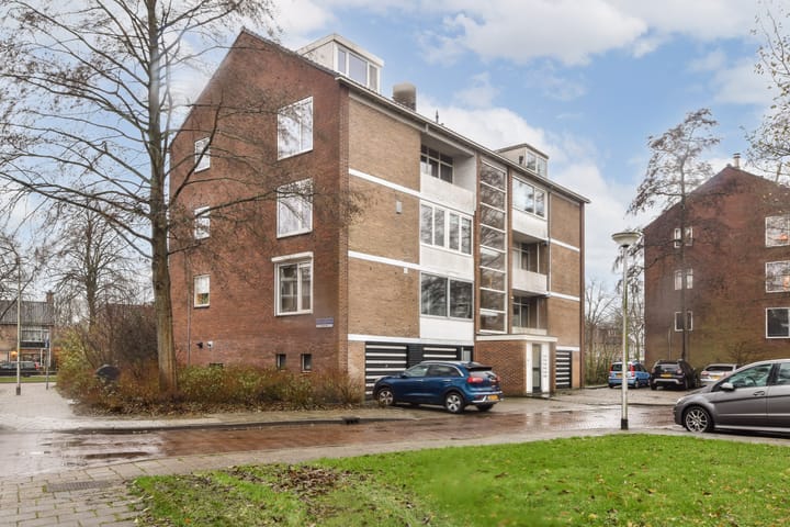 Foto 25 van Jan Luikenlaan 24