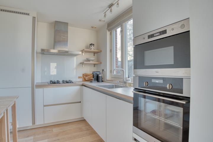 Foto 12 van Vest 102