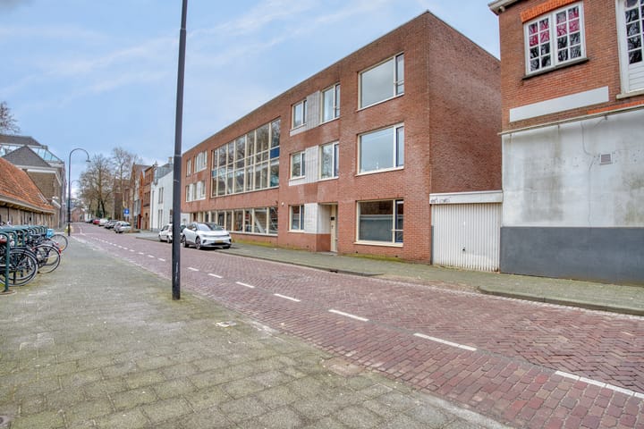 Foto 31 van Vest 102