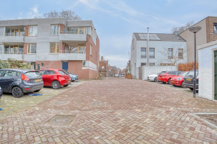 Foto 34 van Vest 102