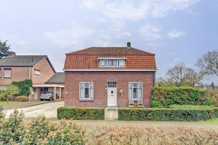 Foto 2 van Schoolstraat 1