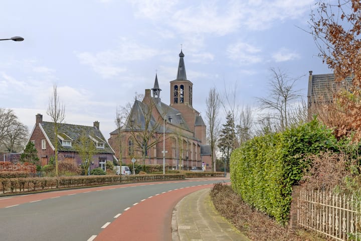 Foto 5 van Schoolstraat 1