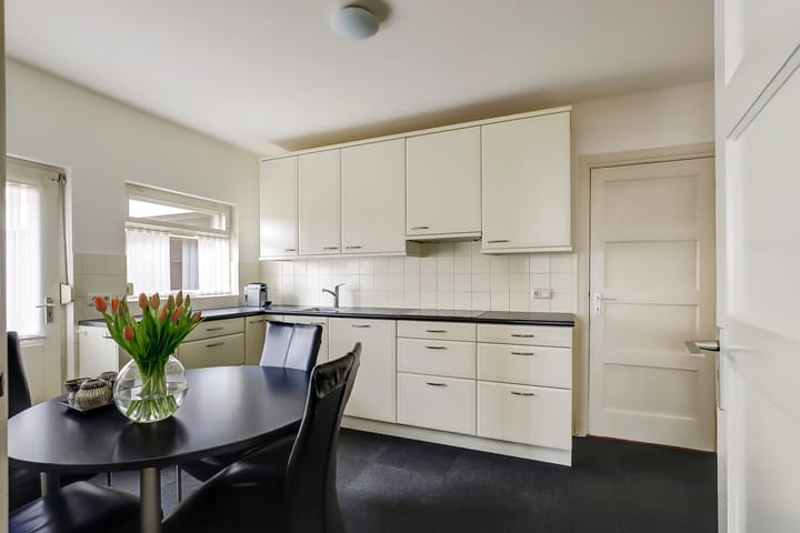 Foto 12 van Schoolstraat 1