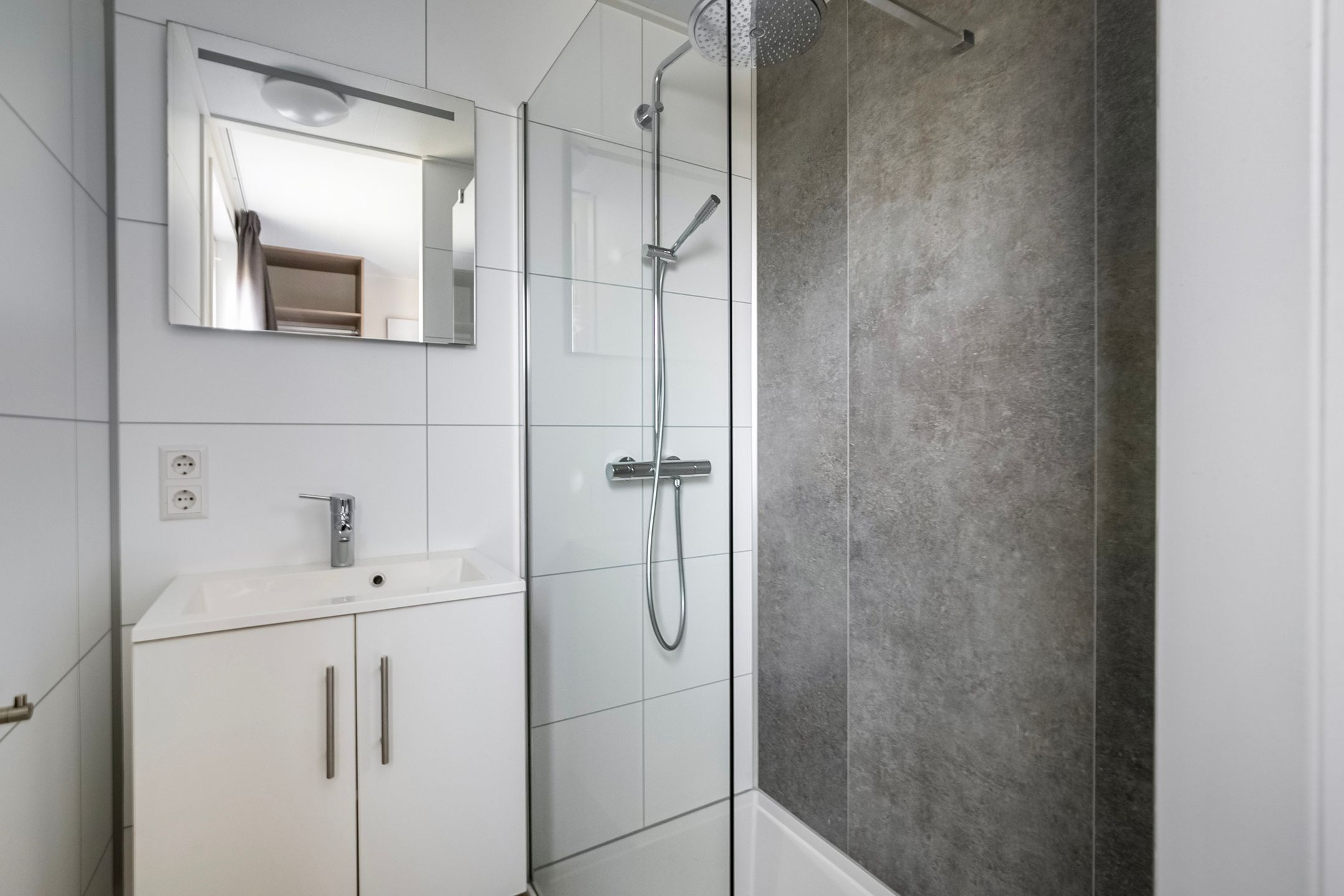 Foto 12 van Nieuwesluisweg 1-A834