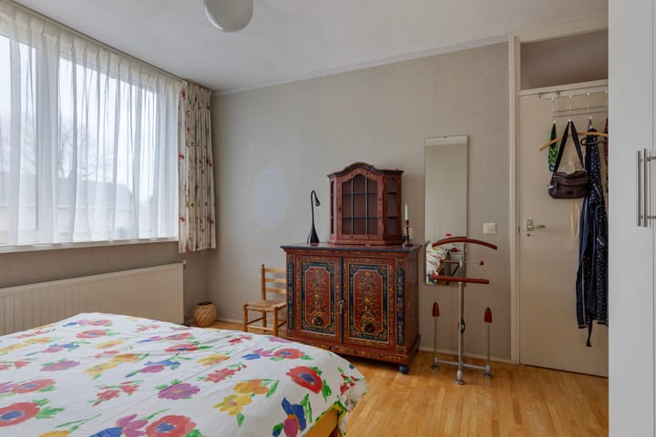 Photo 19 of Landluststraat 32