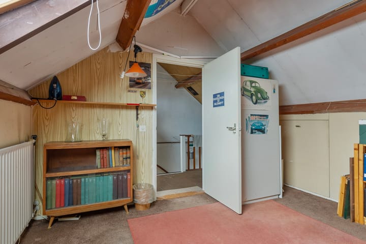 Photo 26 of Landluststraat 32