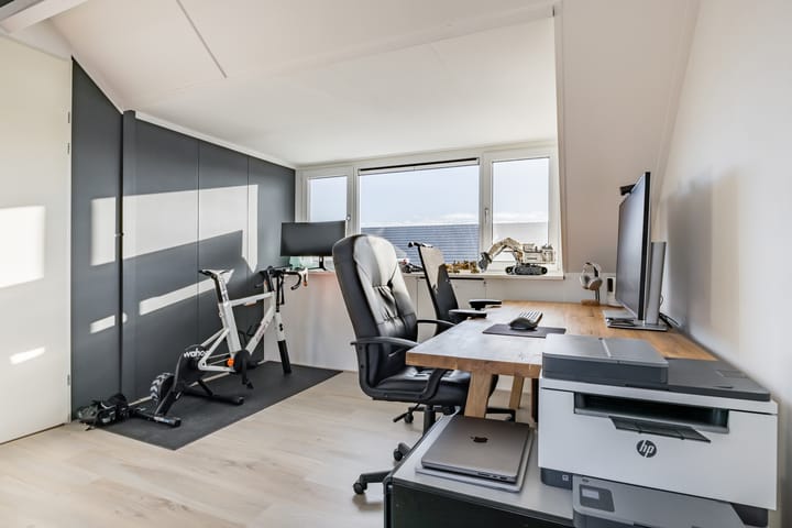 Foto 25 van Brederodepeer 60