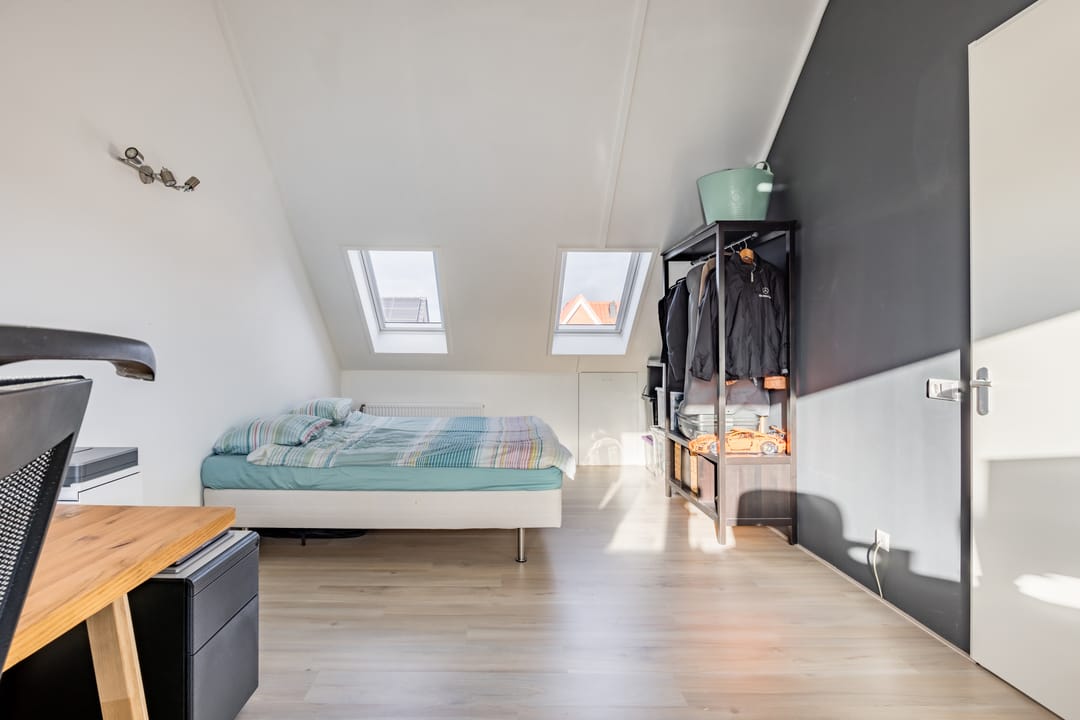 Foto 26 van Brederodepeer 60