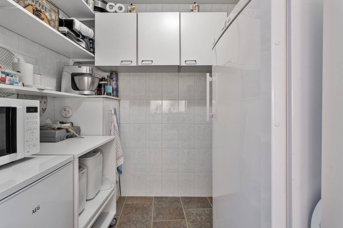 Foto 15 van Hugo de Grootstraat 110