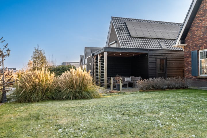 Photo 42 of Leeuwerik 27