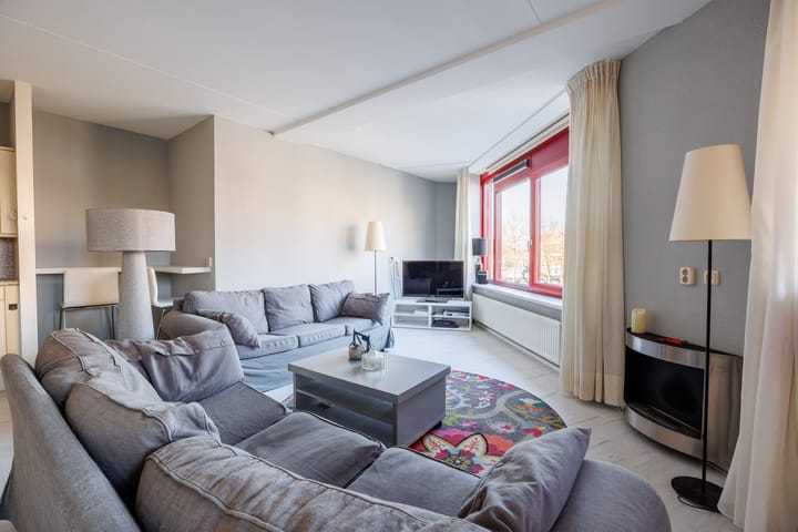 Foto 2 van Bijenkorf 2