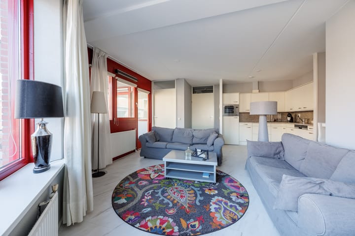 Foto 5 van Bijenkorf 2