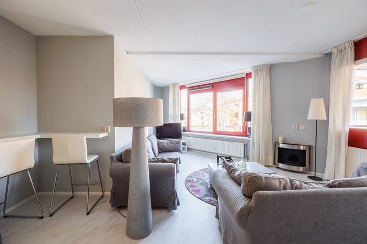 Foto 6 van Bijenkorf 2