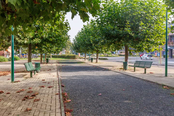 Foto 36 van Bijenkorf 2