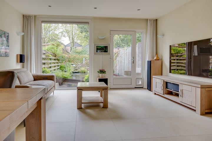 Foto 8 van Berlagelaan 6