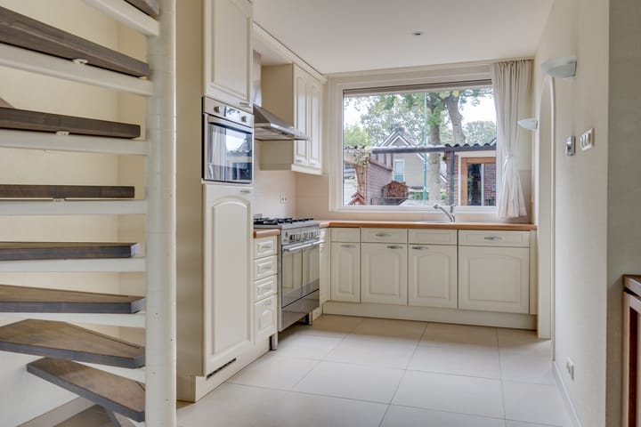 Foto 11 van Berlagelaan 6