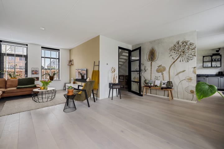 Foto 10 van Stjelp 6