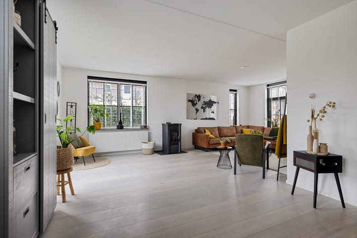 Foto 12 van Stjelp 6