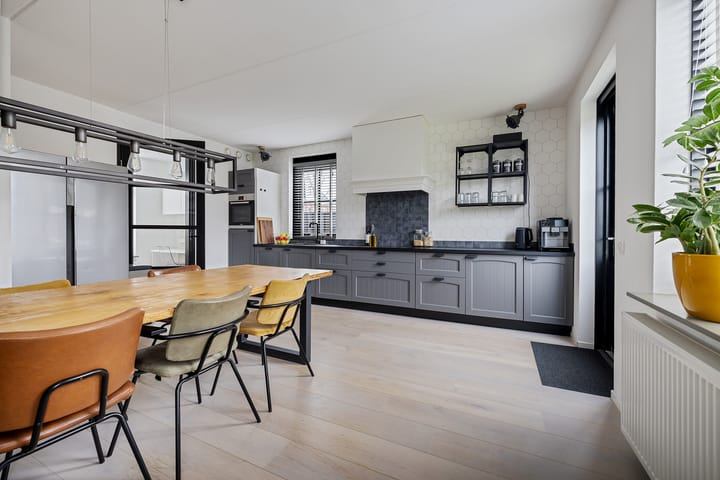 Foto 18 van Stjelp 6