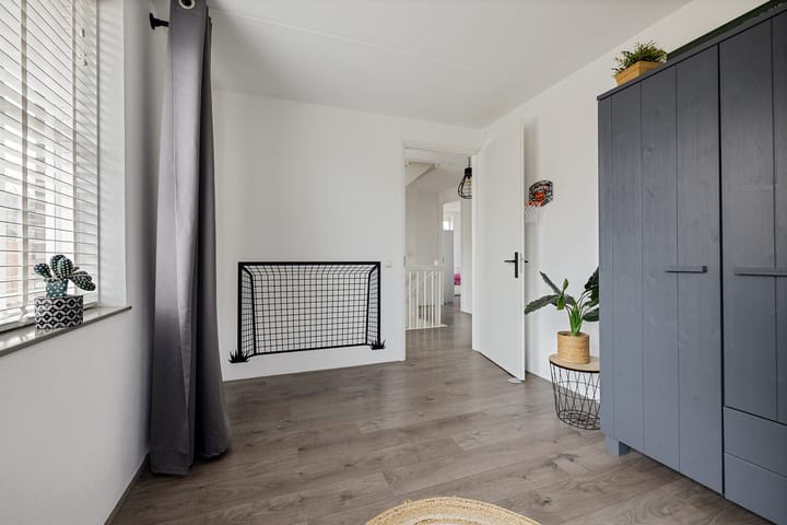 Foto 30 van Stjelp 6