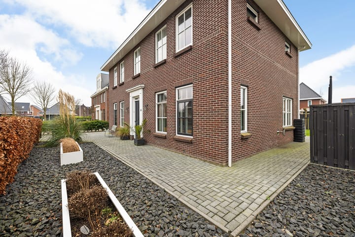 Foto 54 van Stjelp 6