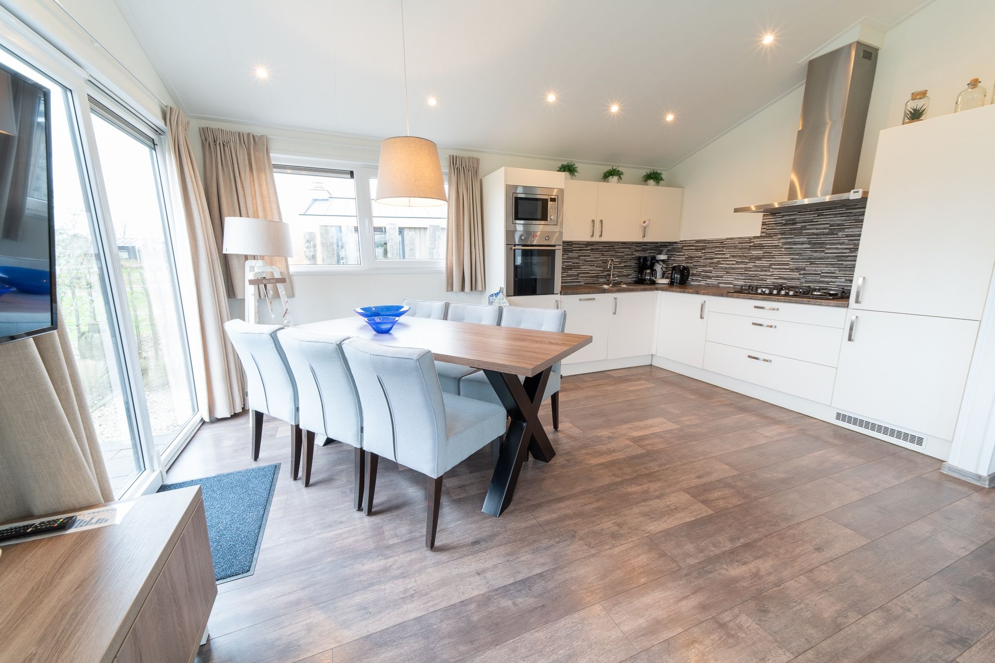 3-bedroom freehold villa in Hellevoetsluis — photo 3 of 5
