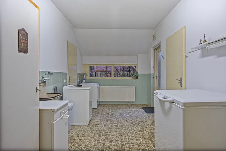 Foto 14 van Van Balverenweg 8