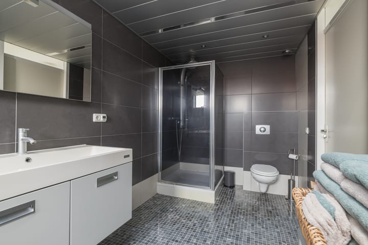 Foto 33 van Kanaalstraat 141-A