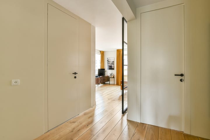 Foto 9 van Czaar Peterstraat 39-B