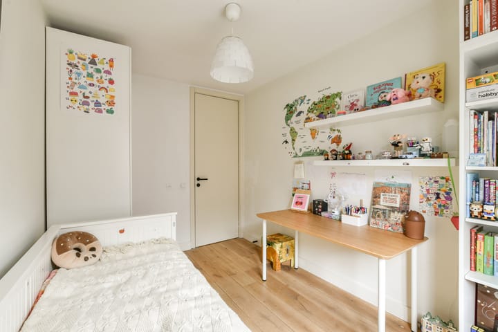 Foto 16 van Czaar Peterstraat 39-B