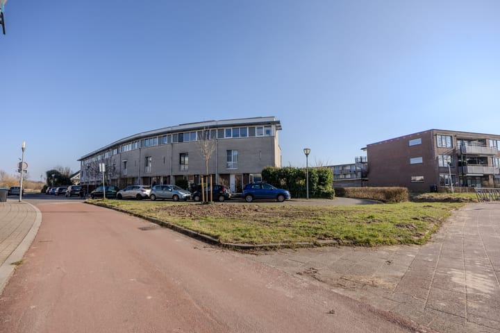 Foto 37 van Fluitenkruid 13