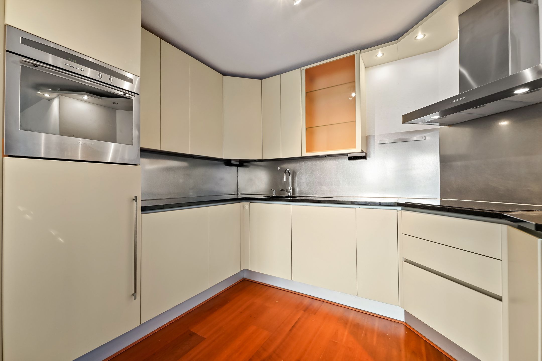 Foto 12 van Badhuisstraat 272