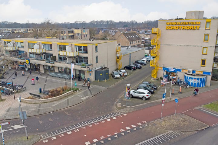 Foto 33 van Brechtje Spiegelerf 30