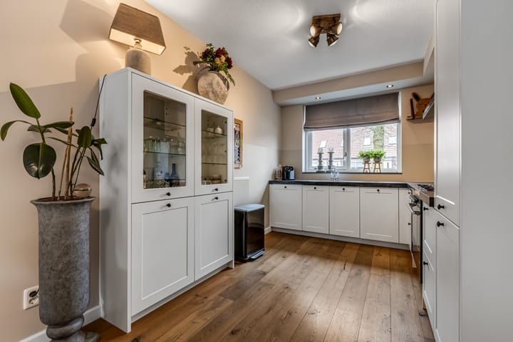 Foto 12 van Christinastraat 53