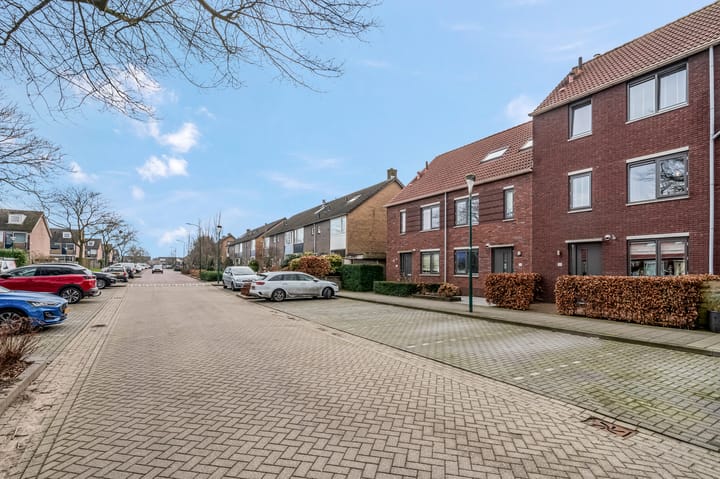 Foto 26 van Christinastraat 53