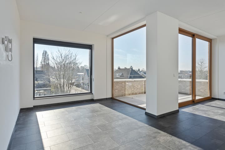 Photo 14 of Wilhelminaplein 49