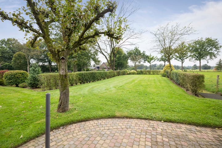 Foto 26 van Papenstraat 9