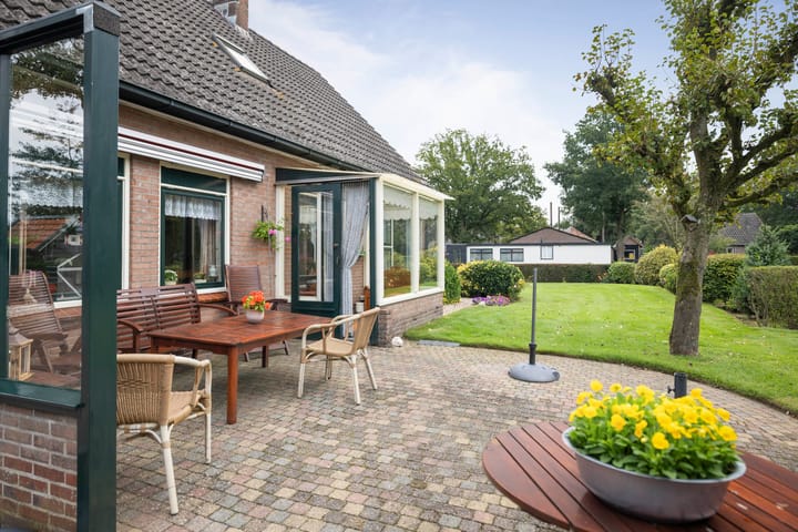 Foto 33 van Papenstraat 9