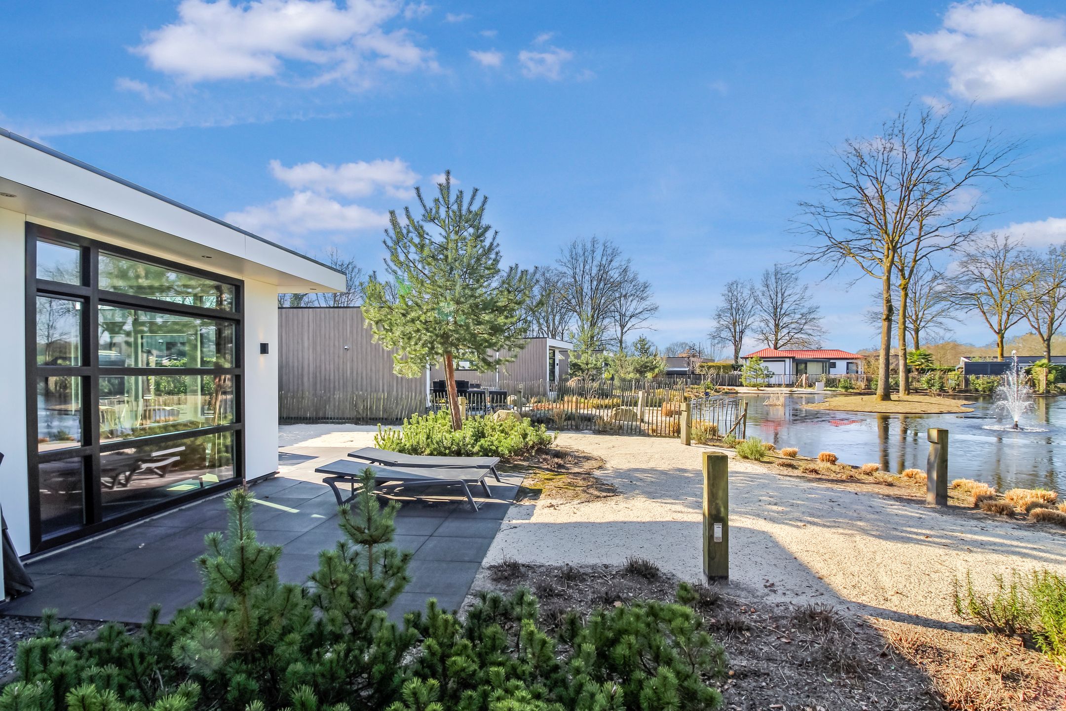 Foto 24 van Loverensestraat 11-E4