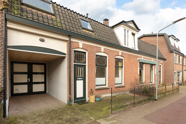 View photo of Rozenstraat 14