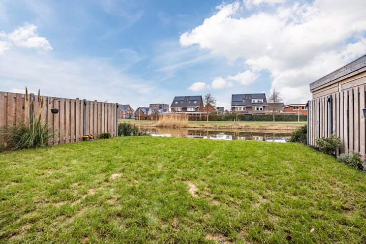 Foto 45 van Akelei 8