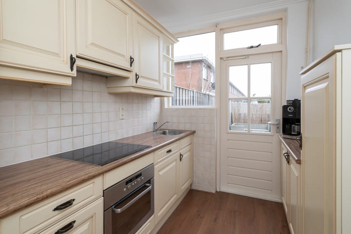 Photo 7 of Begoniastraat 25