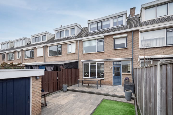 Photo 8 of Begoniastraat 25