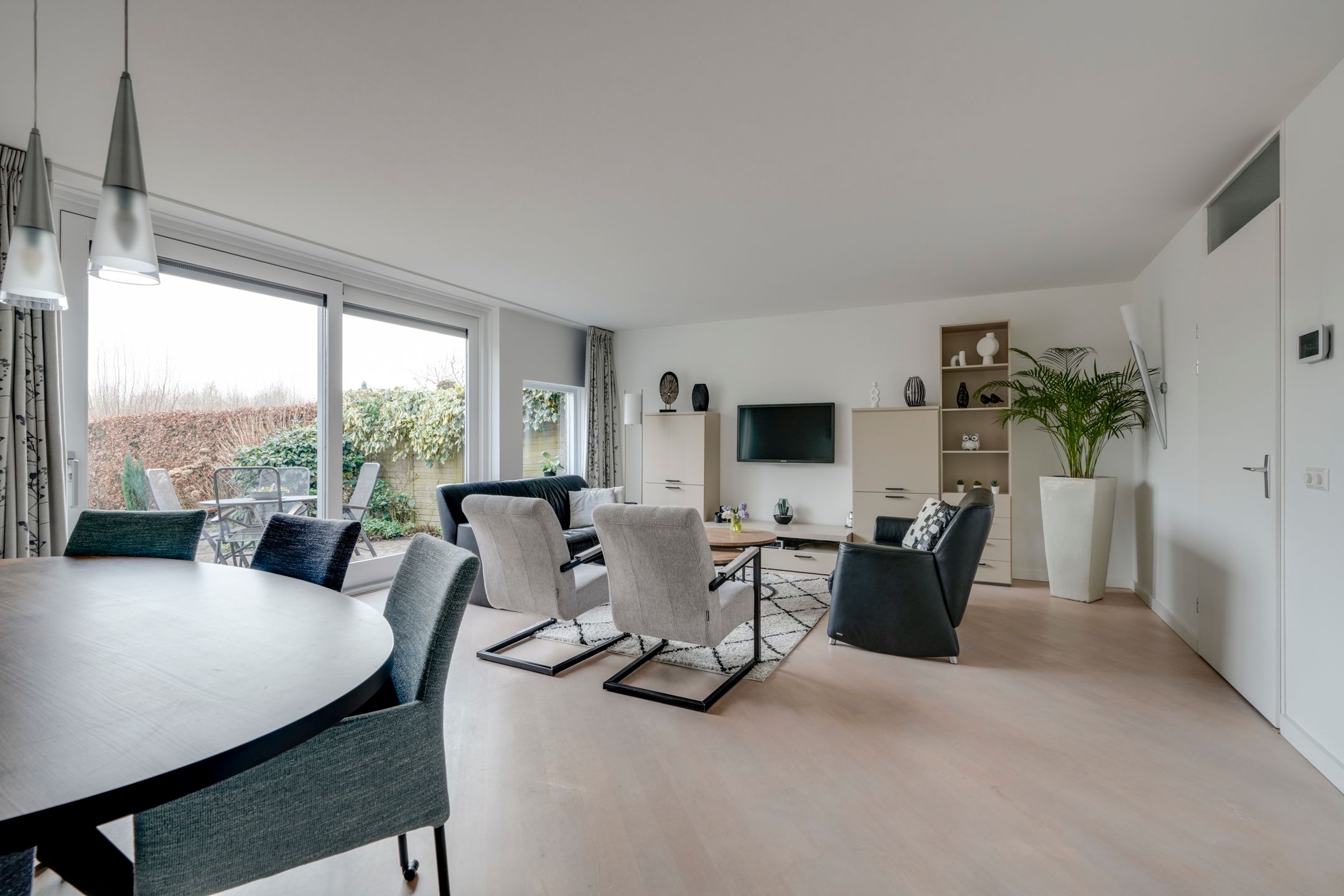 Foto 3 van Helenahoeve 25